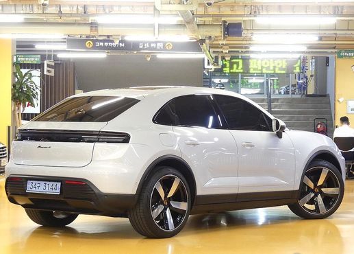 Porsche Macan Base 4 — пробег 6 000 км — фото 2 из 5