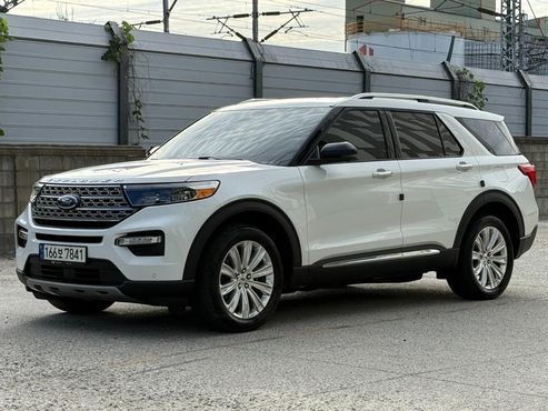 Ford Explorer 2.3 LimIted 4WD — пробег 58 800 км — фото 2 из 5