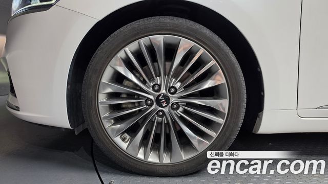Kia K7 из Кореи Encar