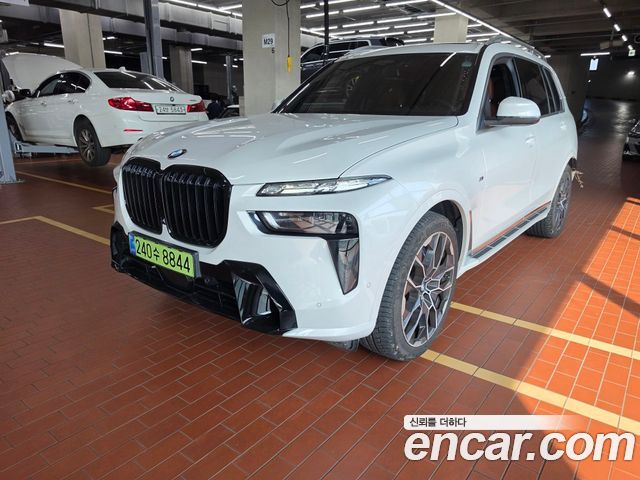 BMW X7 xDrive 40i M Sport 6STR — пробег 14 138 км — фото 1 из 5
