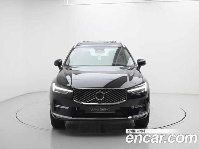 Volvo XC60 B5 Ultra Bright — пробег 61 км — фото 3 из 5