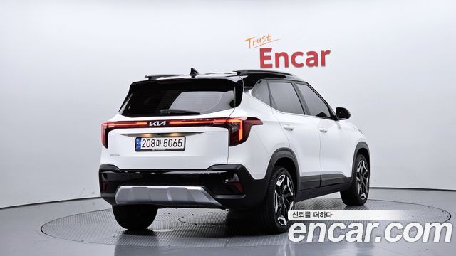 Kia Seltos из Кореи Encar