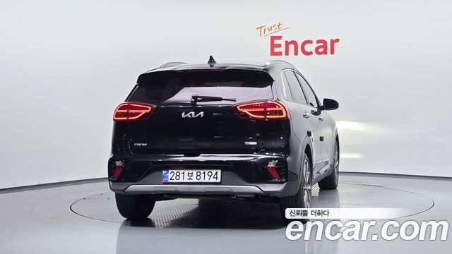 Kia Niro 1.6 HEV Signature — пробег 82 029 км — фото 4 из 5