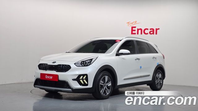 Kia Niro 1.6 HEV Prestige — пробег 79 935 км — фото 1 из 5