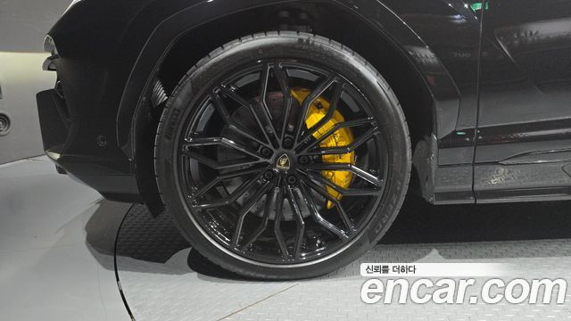 Lamborghini Urus 4.0 V8 SE — пробег 244 км — фото 5 из 5