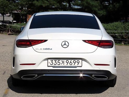 Mercedes-Benz CLS-Class CLS300d AMG Line — пробег 141 754 км — фото 4 из 5