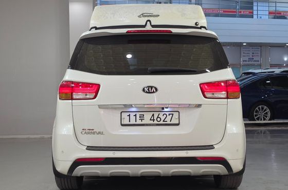 Kia Carnival 9-seater Prestige — пробег 163 783 км — фото 5 из 5