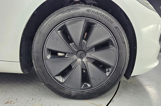 Tesla Model 3 RWD — пробег 23 750 км — фото 5 из 5