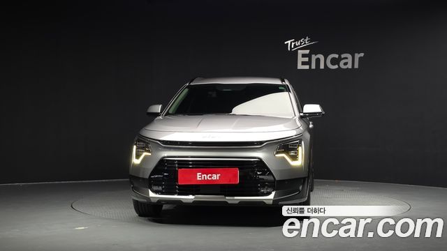 Kia Niro Signature — пробег 73 652 км — фото 3 из 5