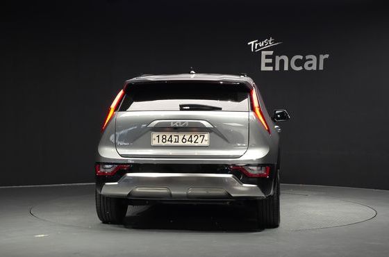 Kia Niro Signature — пробег 73 652 км — фото 4 из 5