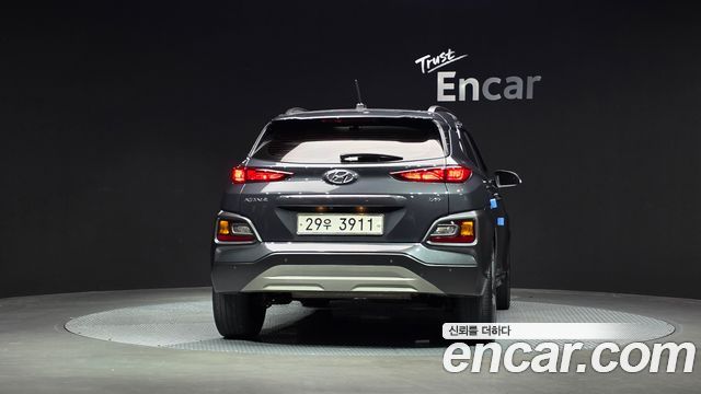 Hyundai Kona из Кореи Encar