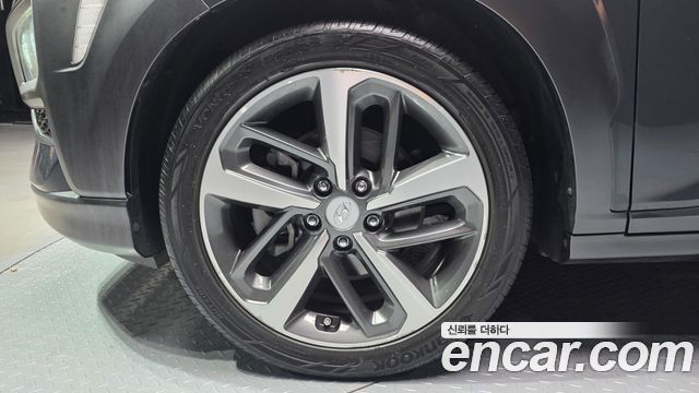 Hyundai Kona из Кореи Encar