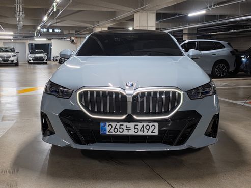 BMW 5-Series 530i xDrive M Sport — пробег 6 304 км — фото 3 из 5