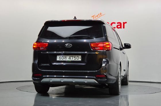 Kia Carnival Gasoline 9-Seater Noblesse Special — пробег 99 638 км — фото 4 из 5