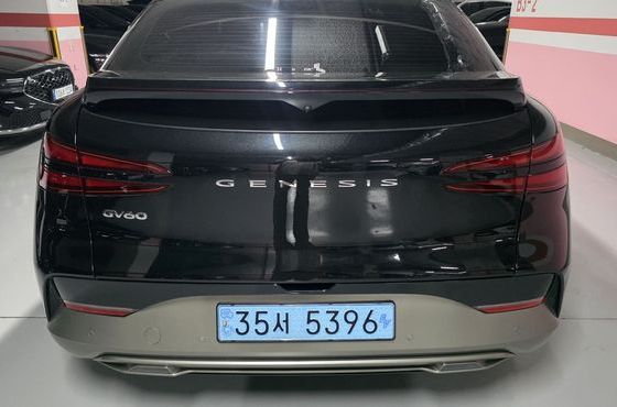Genesis GV60 Standard — пробег 28 798 км — фото 4 из 5