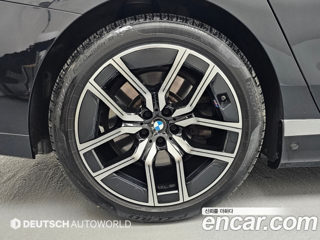 BMW i7 eDrive 50 M Sport — пробег 93 000 км — фото 5 из 5