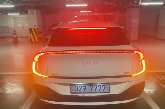 Kia EV6 Long Range 4WD GT Line — пробег 70 000 км — фото 2 из 5