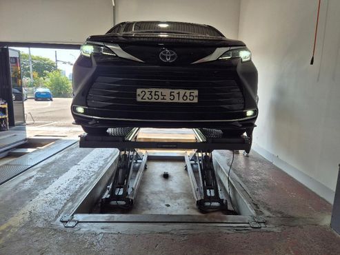 Toyota Sienna 2.5 Hybrid AWD — пробег 21 325 км
