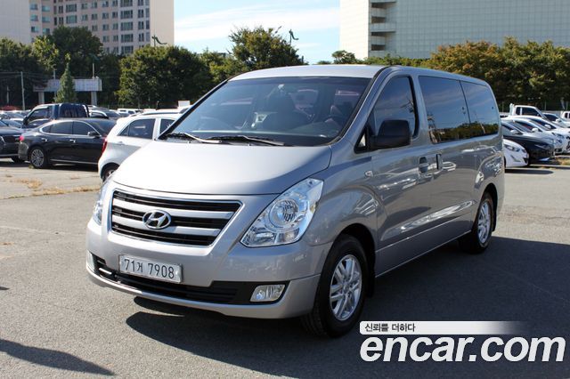 Hyundai Starex 12-Seater Wagon Smart — пробег 124 123 км — фото 1 из 5