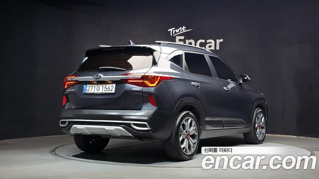 Kia Seltos из Кореи Encar