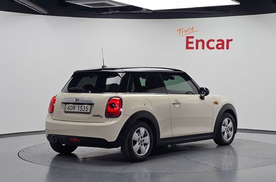Mini Cooper Standard 3rd — пробег 91 613 км — фото 2 из 5