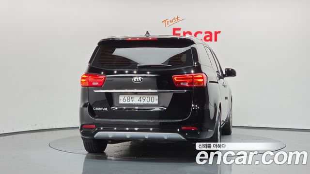Kia Carnival 9-Seater Noblesse Special — пробег 109 845 км — фото 4 из 5