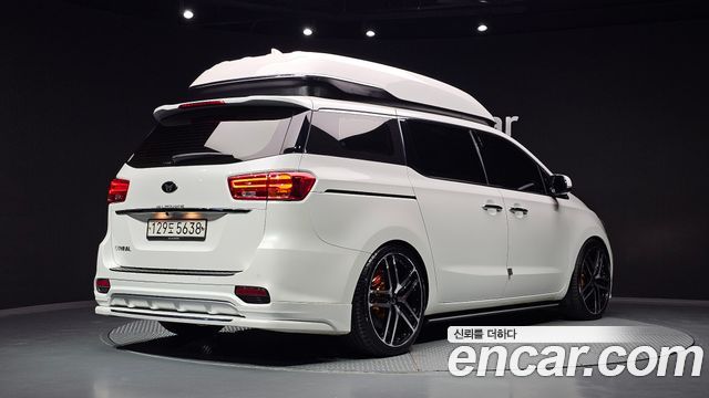 Kia Carnival Gasoline 9-seater Limousine(Special vehicle) — пробег 34 053 км — фото 2 из 5