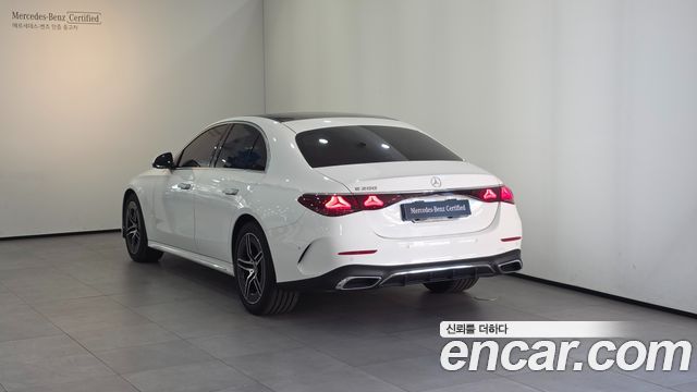 Mercedes-Benz E-Class E200 AMG Line — пробег 1 090 км — фото 2 из 5