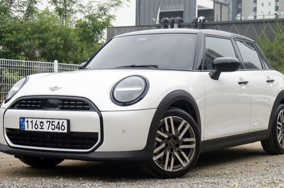 Mini Cooper 5Door Classic — пробег 11 600 км — фото 2 из 5