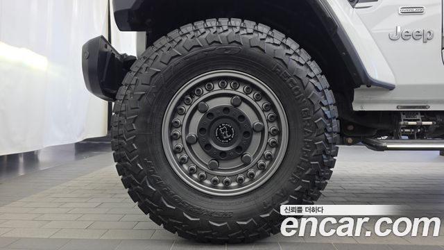 Jeep Wrangler 2.0 Overland Power Top 4Door — пробег 17 369 км — фото 5 из 5