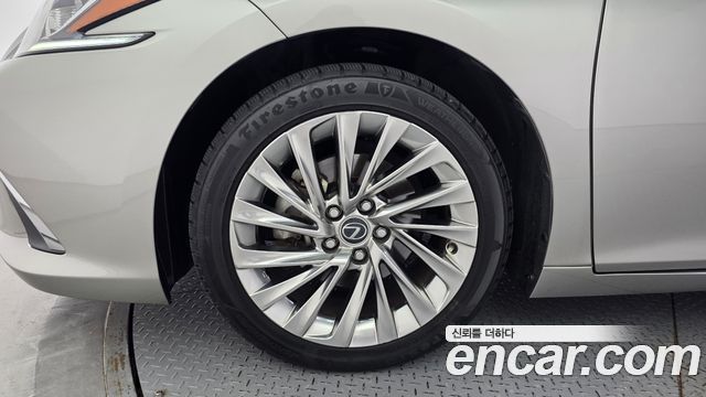 Lexus ES Luxury Plus — пробег 103 716 км — фото 5 из 5