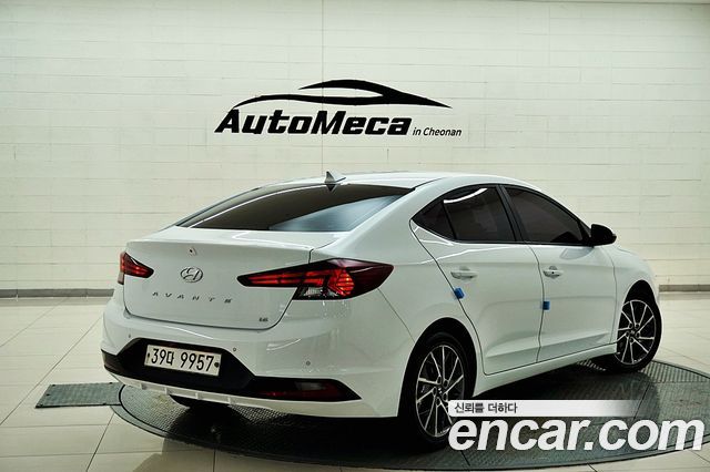 Hyundai AVANTE из Кореи Encar