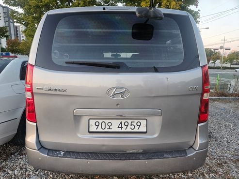 Hyundai Starex 5-Seater VAN CVX Deluxe — пробег 237 950 км — фото 5 из 5
