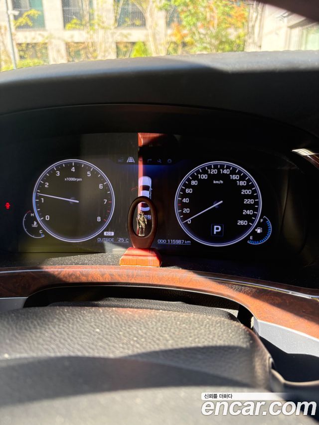 Hyundai Equus VS500 Prestige — пробег 115 000 км — фото 5 из 5