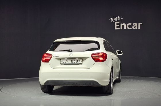 Mercedes-Benz A-Class A200 — пробег 55 489 км — фото 4 из 5