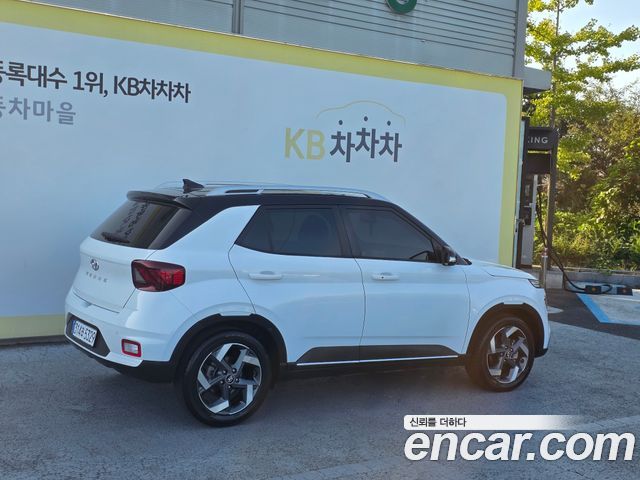 Hyundai Venue 1.6 Flux — пробег 60 968 км — фото 2 из 5