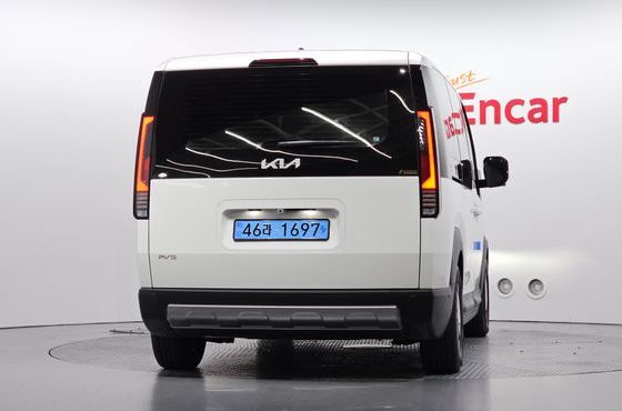 Kia PV5 Passenger 5 Seater Plus — пробег 9 838 км — фото 4 из 5