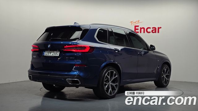 BMW X5 xDrive 30d M Sport — пробег 64 041 км — фото 2 из 5