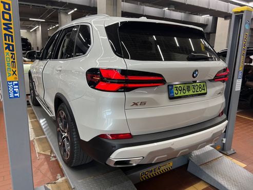 BMW X5 xDrive 40i xLine — пробег 30 040 км — фото 2 из 5