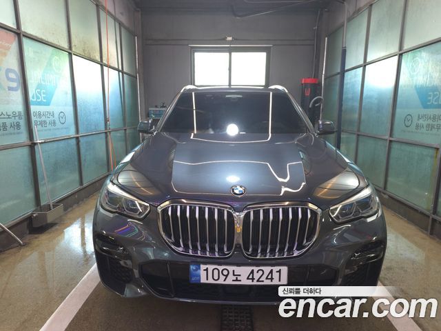 BMW X5 xDrive 30d M Sport — пробег 88 000 км — фото 2 из 5