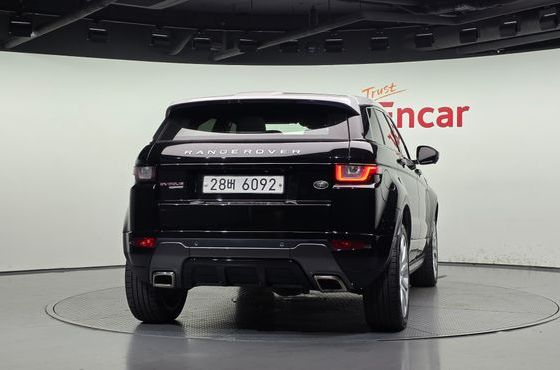 Land Rover Range Rover Evoque 2.0 TD4 HSE Dynamic — пробег 141 431 км — фото 4 из 5