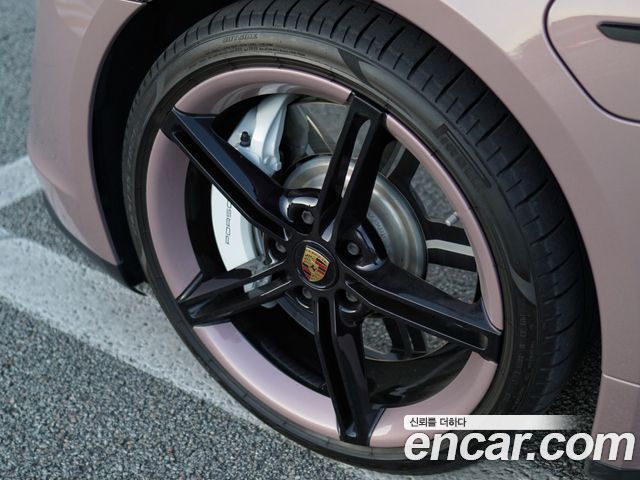 Porsche Taycan Base — пробег 56 000 км — фото 5 из 5
