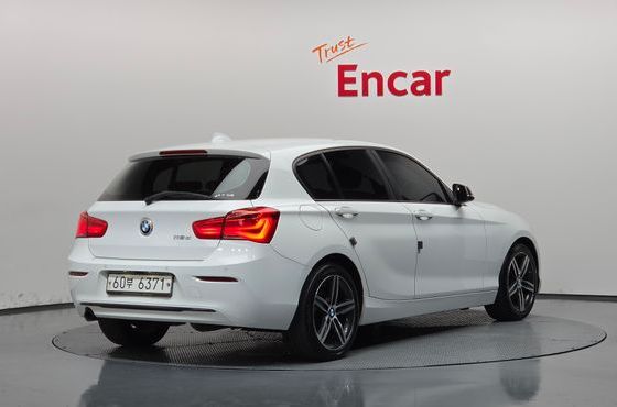 BMW 1-Series 118d Sport 5Door — пробег 185 816 км — фото 2 из 5