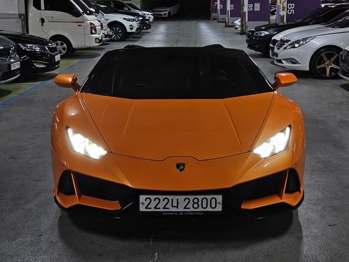 Lamborghini Huracan LP640-4 EVO Spyder — пробег 15 700 км — фото 3 из 5