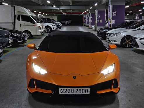 Lamborghini Huracan LP640-4 EVO Spyder — пробег 15 700 км — фото 5 из 5