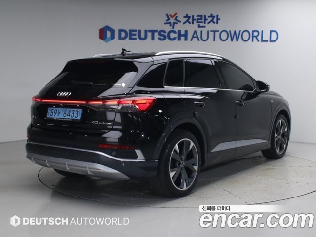 Audi Q4 e-tron 40 Premium — пробег 95 608 км — фото 2 из 5