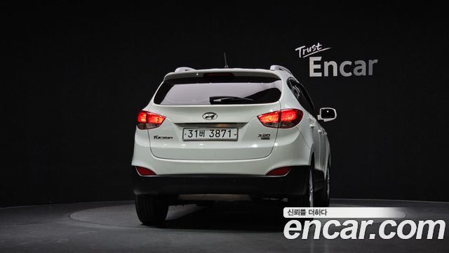 Hyundai Tucson Diesel 2WD X20 Smart — пробег 269 975 км — фото 4 из 5