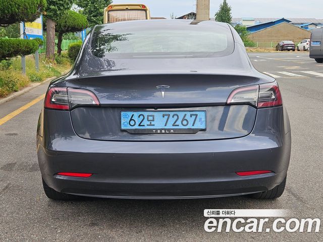 Tesla Model 3 Standard Range Plue RWD — пробег 105 393 км — фото 4 из 5