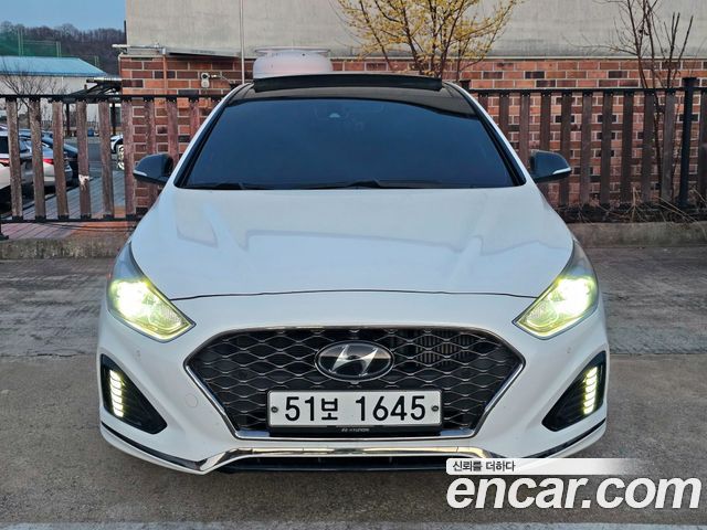 Hyundai Sonata 2.0 Turbo Exclusive — пробег 169 628 км — фото 1 из 5