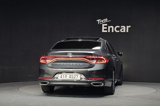 Hyundai Grandeur Exclusive Special — пробег 110 505 км — фото 4 из 5